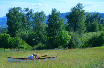 Lodging in Wolf Creek near Winthrop, Washington with Methow Reservations